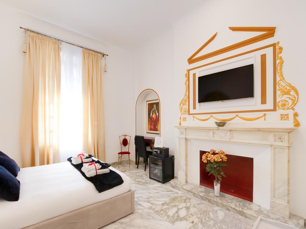 Queen Palace Suites Rome Exterior photo